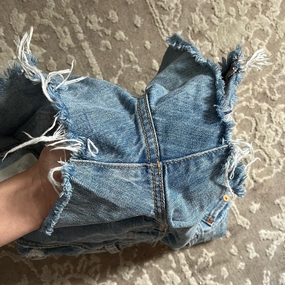 LEVI wedgie shorts - Picture 6 of 8